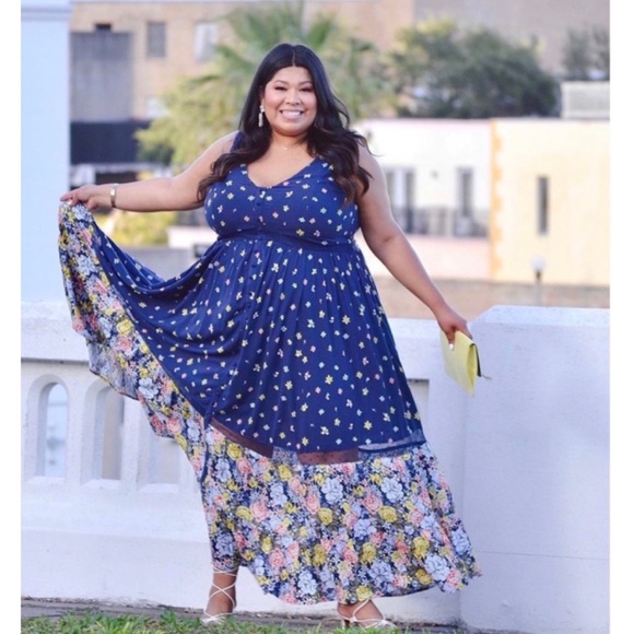 🆕 Navy Mixed Floral Challis Button Maxi Dress 2 2X 18 20 NWT Torrid New! - Picture 7 of 7